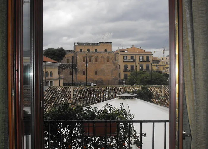 Casa Degli Artisti לינה וארוחת בוקר פלרמו