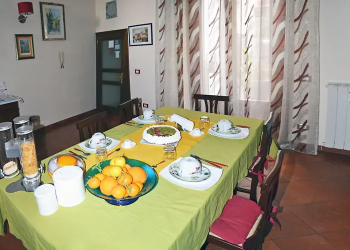 Casa Degli Artisti לינה וארוחת בוקר 4*